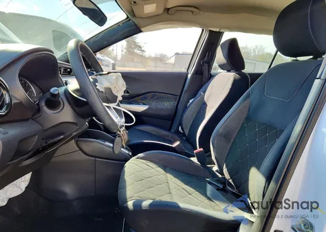 2018 Nissan Kicks S z USA, uszkodzony, nr VIN 3N1CP5CU1JL503385